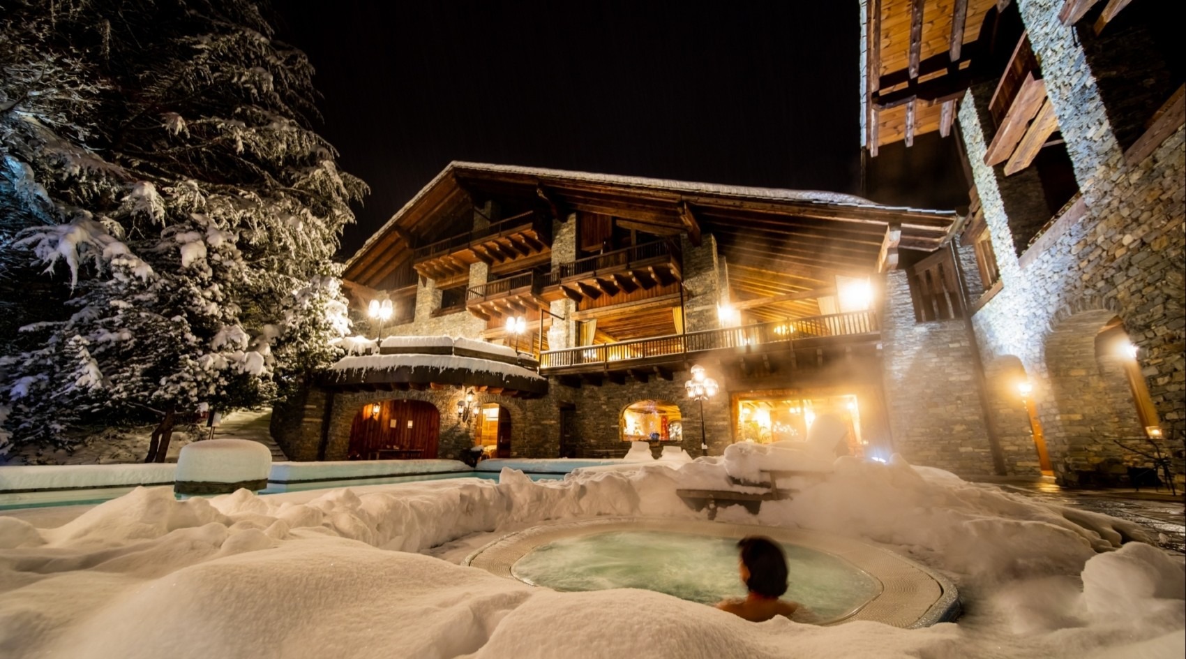 Original stay in winter, Relais 5 * Mont-Blanc, Aosta Valley